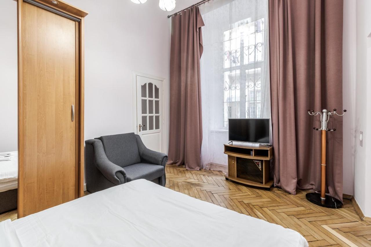 Striltsiv Apartment Lviv Exteriör bild